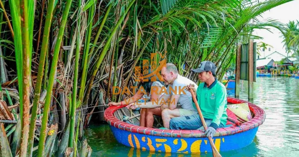Cua cua đá tại Làng Dừa